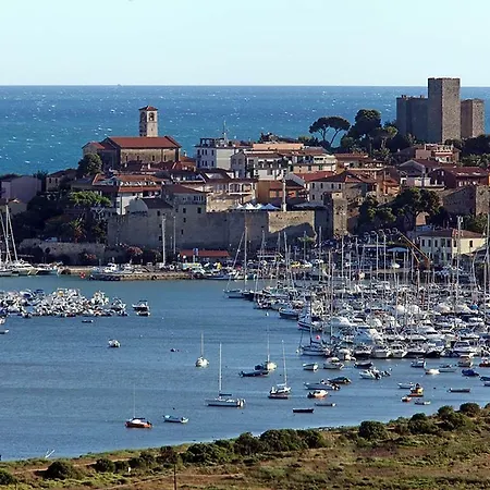 Annita Al Mare Talamone
